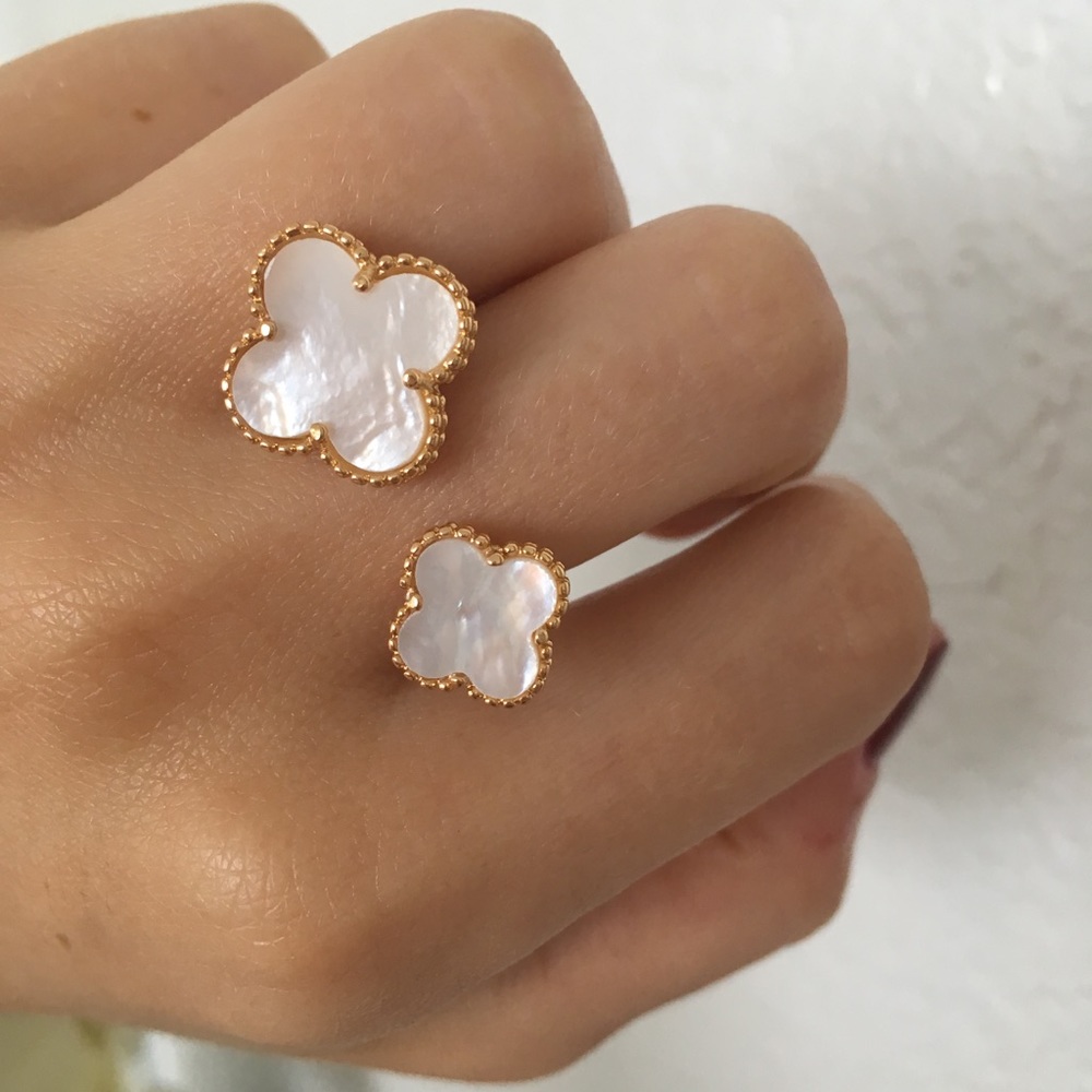 Mother of pearl clover adjustable ring